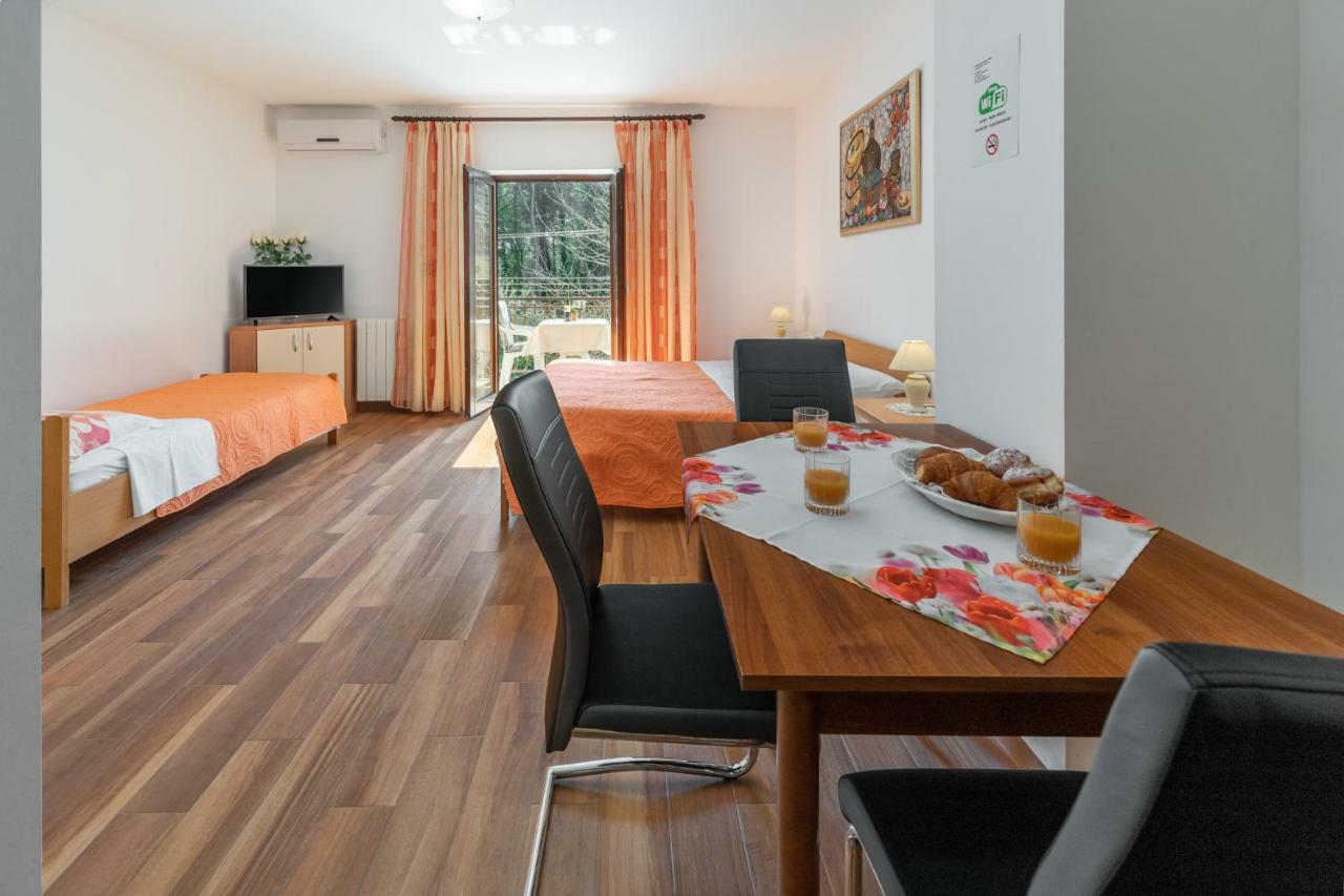 Apartments Prekalj Poreč Eksteriør billede